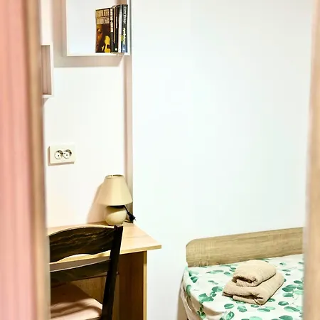 Apartment Charm 1a