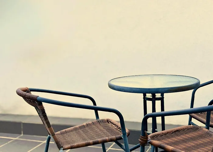 Apartment Charm 1a *